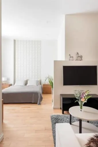 Luxury Apartment 60 Warsaw Poland